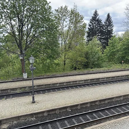 Train Station In アパート ドライ・アンネン・ホーネ
