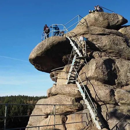 Im Historischen Bahnhof, *